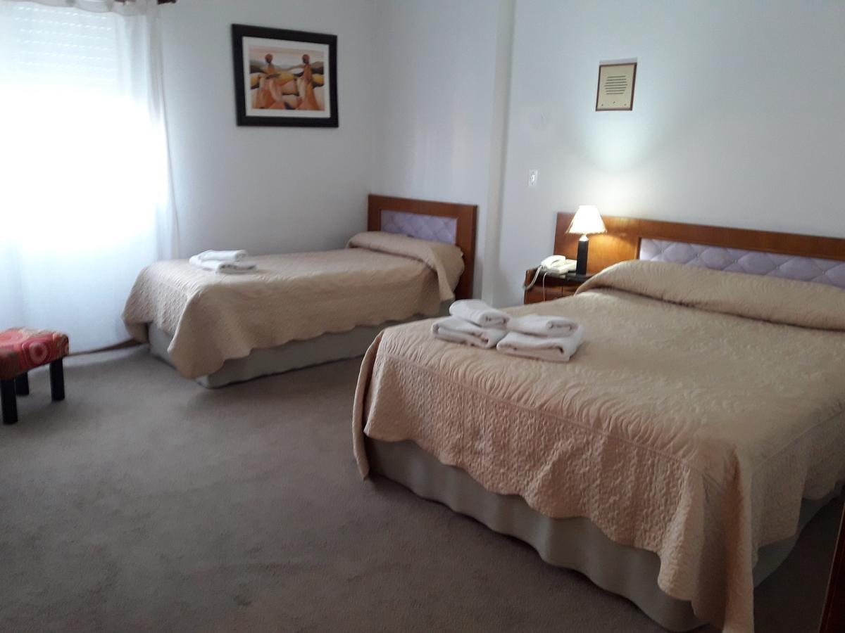 Iberia Hotel Olascoaga Neuquén Eksteriør billede